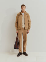 Blusão acolchoado com capuz embutido