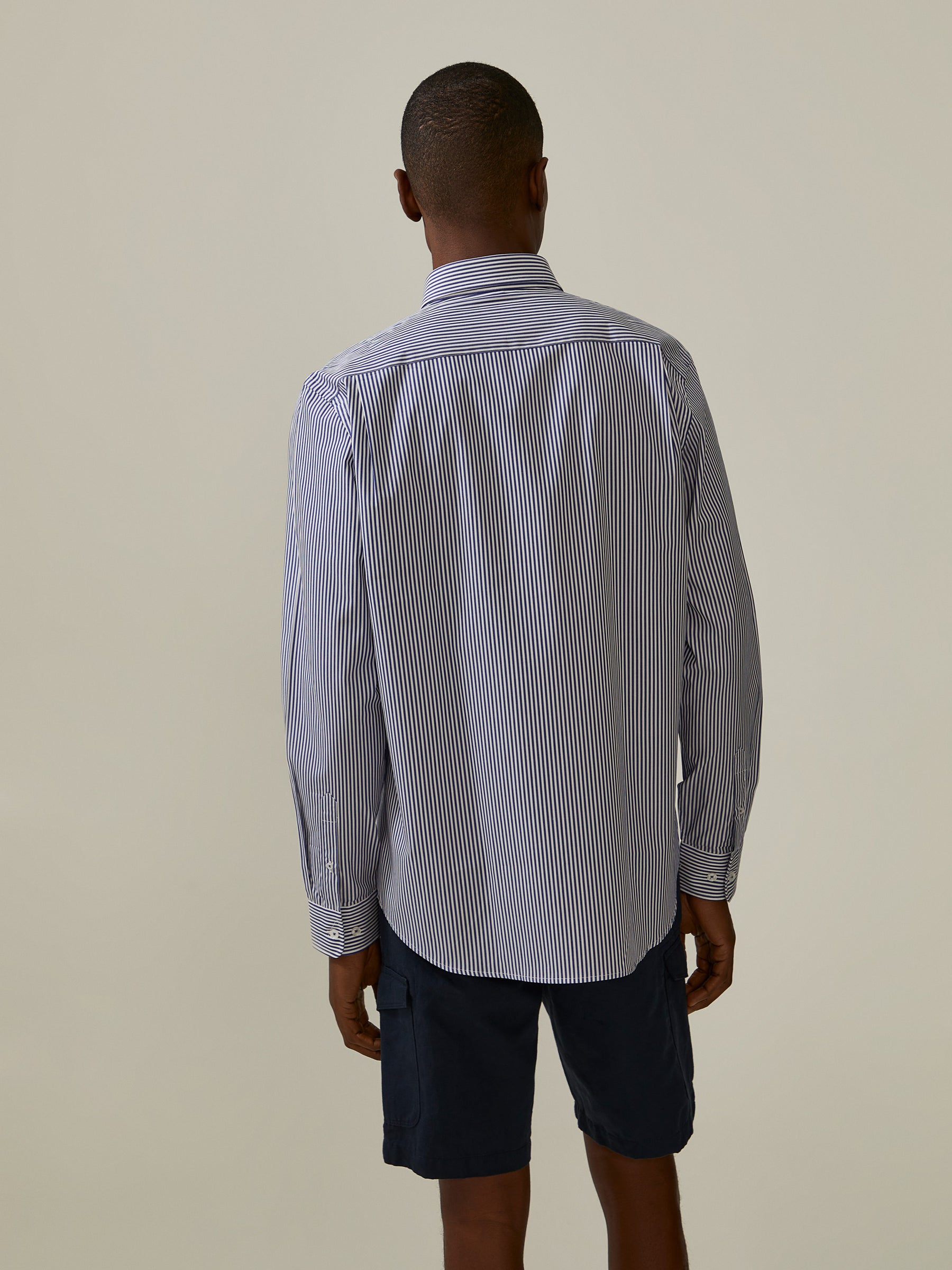 Camisa de riscas regular fit em algodão