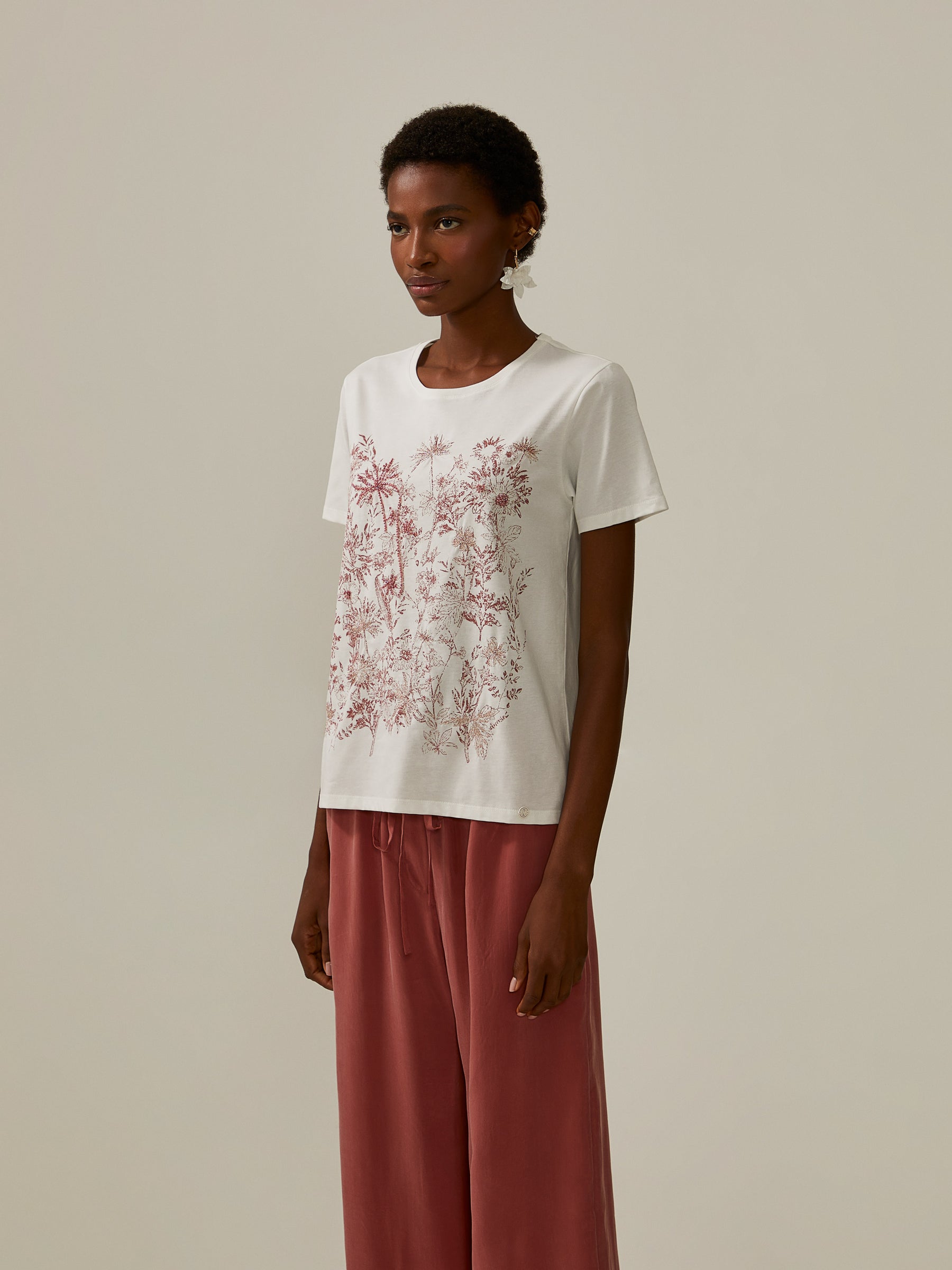 T-shirt algodão com estampado floral