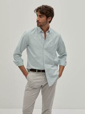 Camisa oxford regular fit às riscas