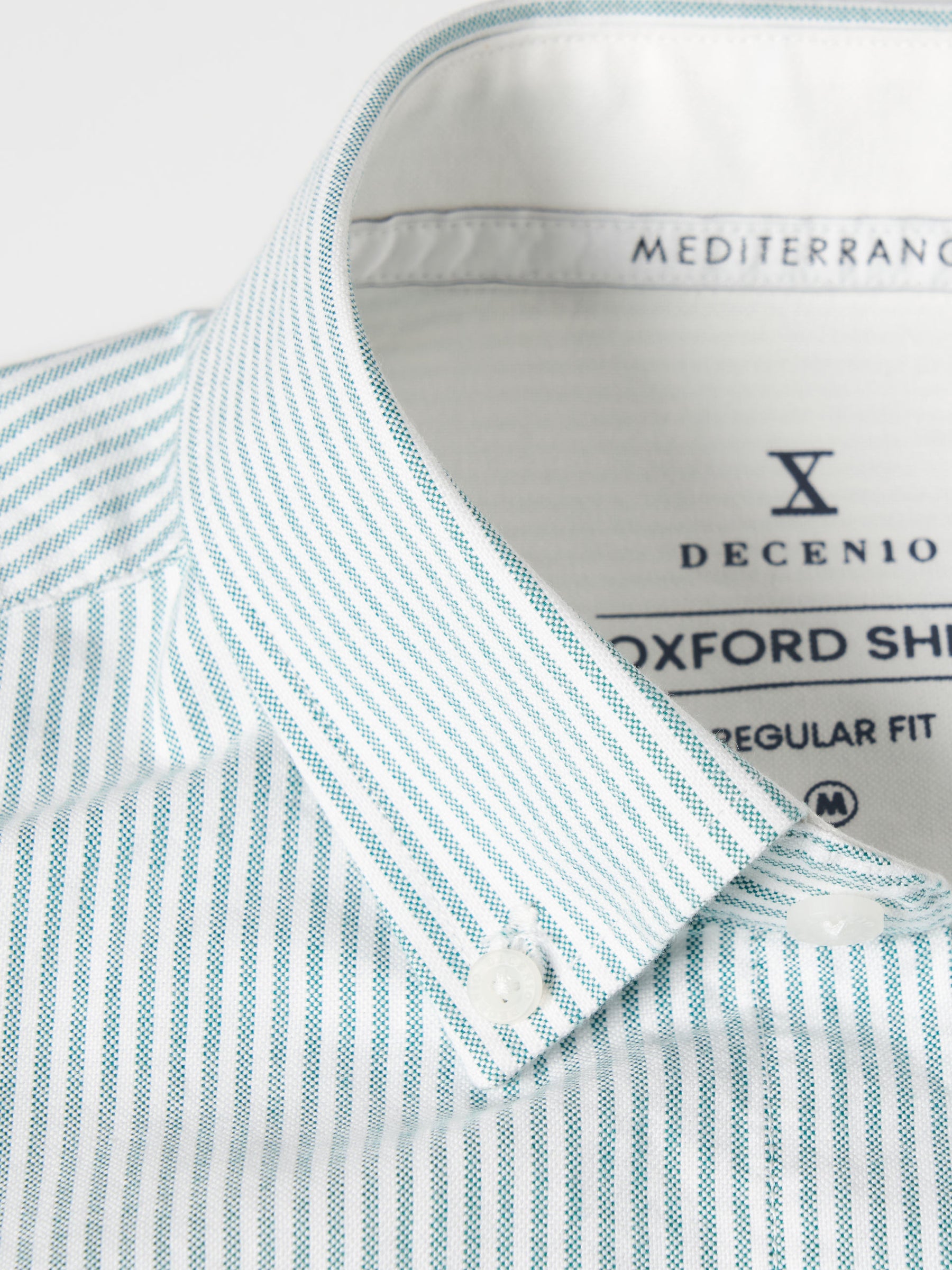 Camisa oxford regular fit às riscas