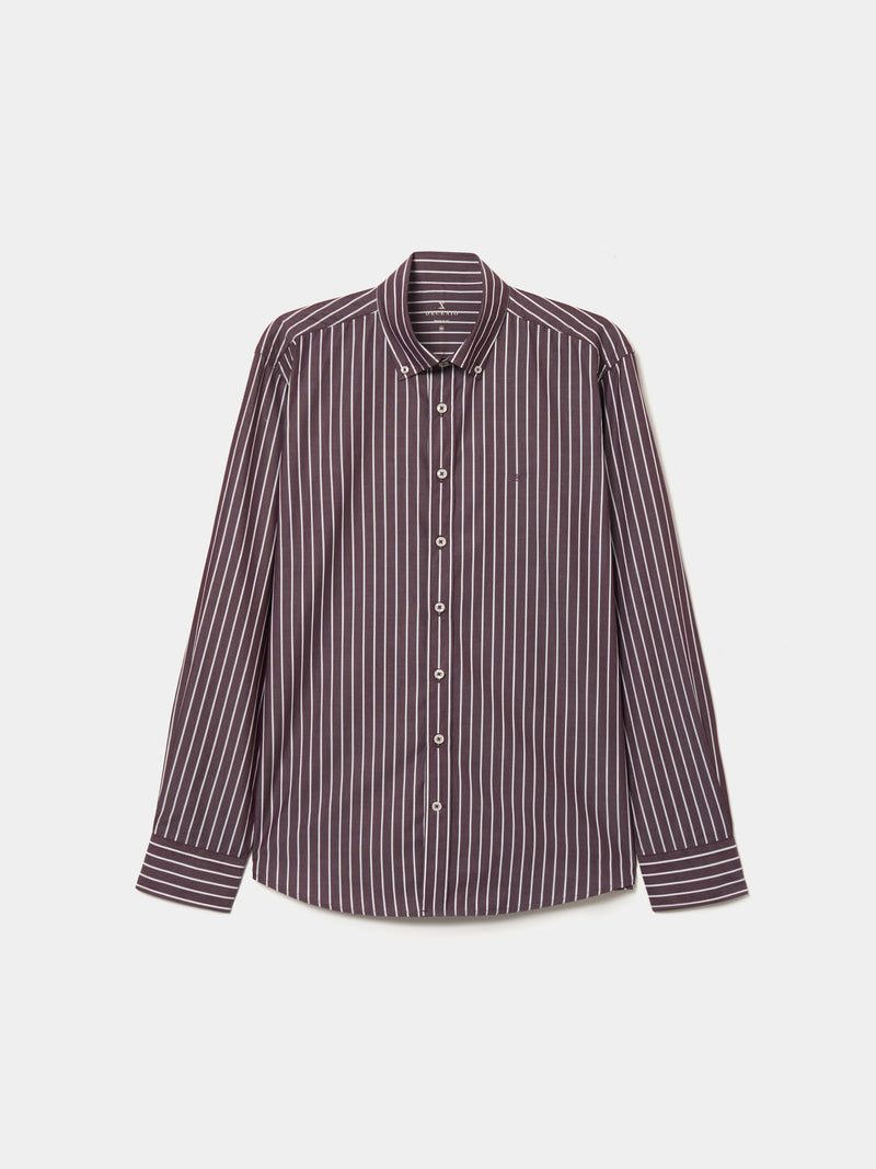 Camisa regular fit às riscas em popelina