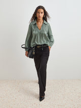 Blusa com bordado de manga comprida