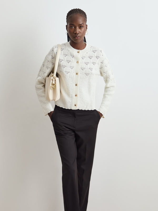 Casaco Tricotado com Botões Dourados