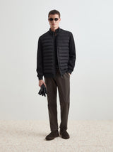 Blusão acolchoado com mangas de malha