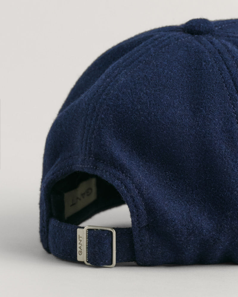 Boné em mélton Shield