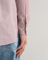 Camisa em popelina às riscas finas regular fit