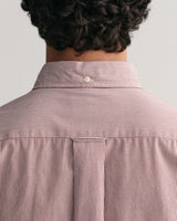 Camisa em popelina às riscas finas regular fit