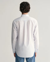 Camisa em popelina às riscas finas regular fit