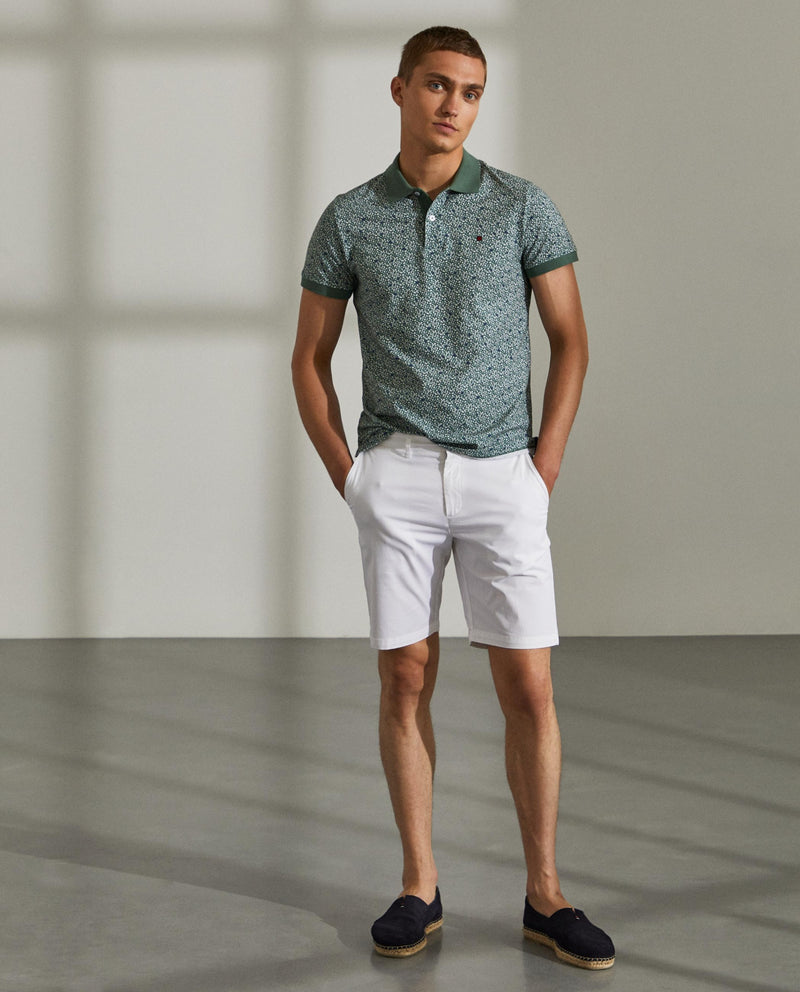 Bermudas para homem regular fit em sarja com bolsos