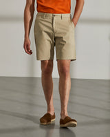 Bermudas para homem regular fit em sarja com bolsos