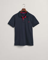 Rugger piqué com colarinho contrastante