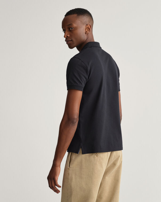 Rugger piqué com colarinho contrastante