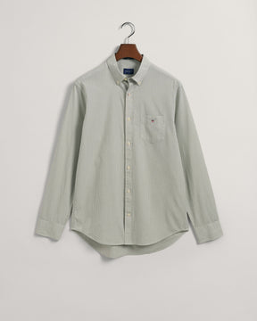 Camisa Oxford às riscas corte normal