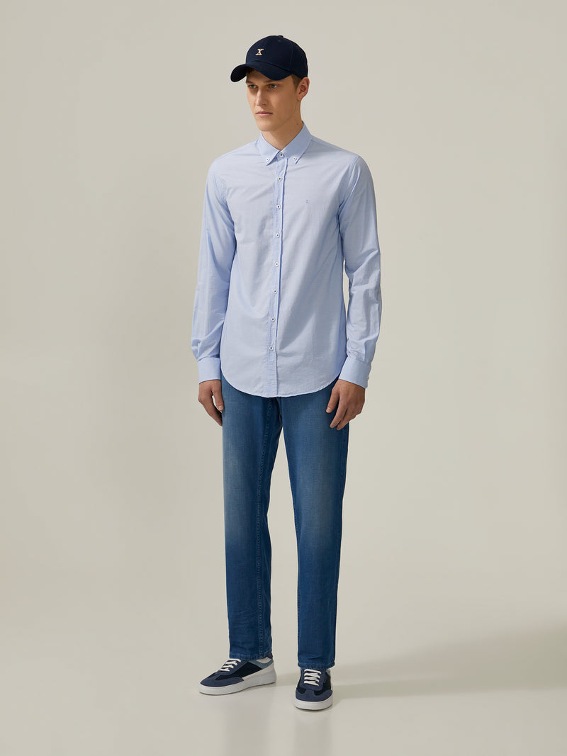 Camisa slim fit com riscas horizontais